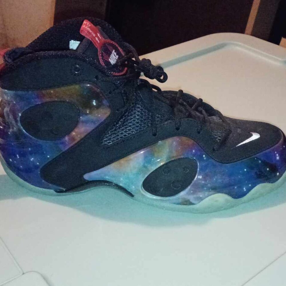 Exclusive Retro Sneakers!